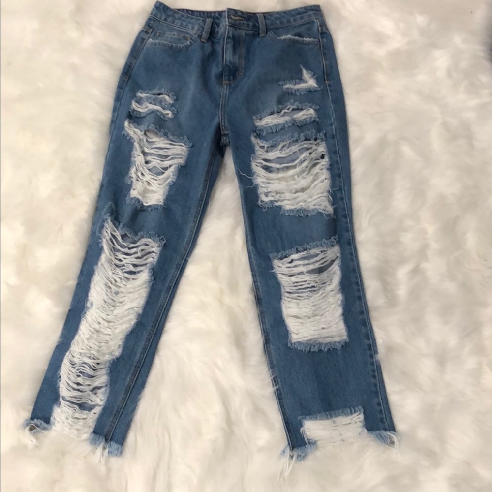 NEW Fashion Nova Boyfriend Jeans